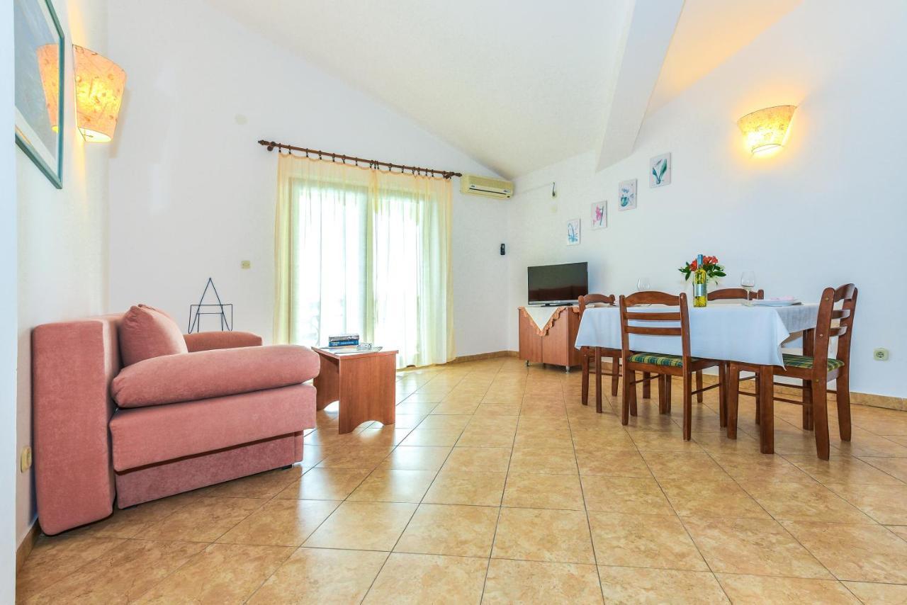 Apartments Adria Biograd Na Moru Ngoại thất bức ảnh